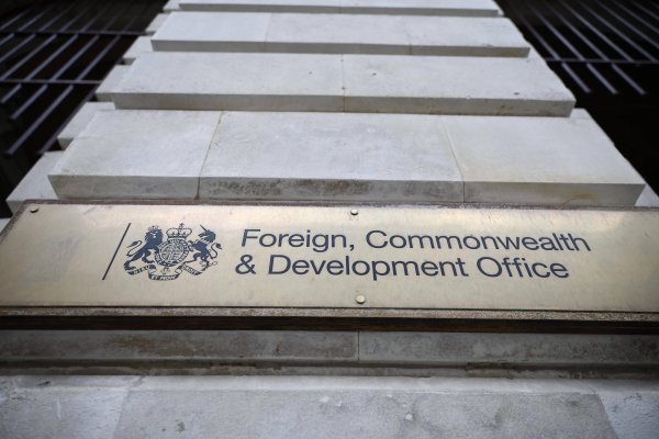 114配资查询 英国制裁俄罗斯石油出口和情报机构